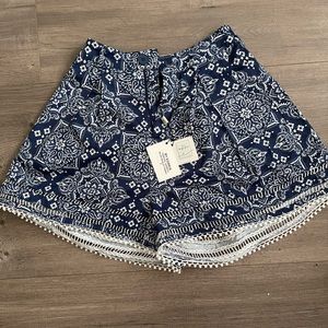Shorts, by Egreis , size M